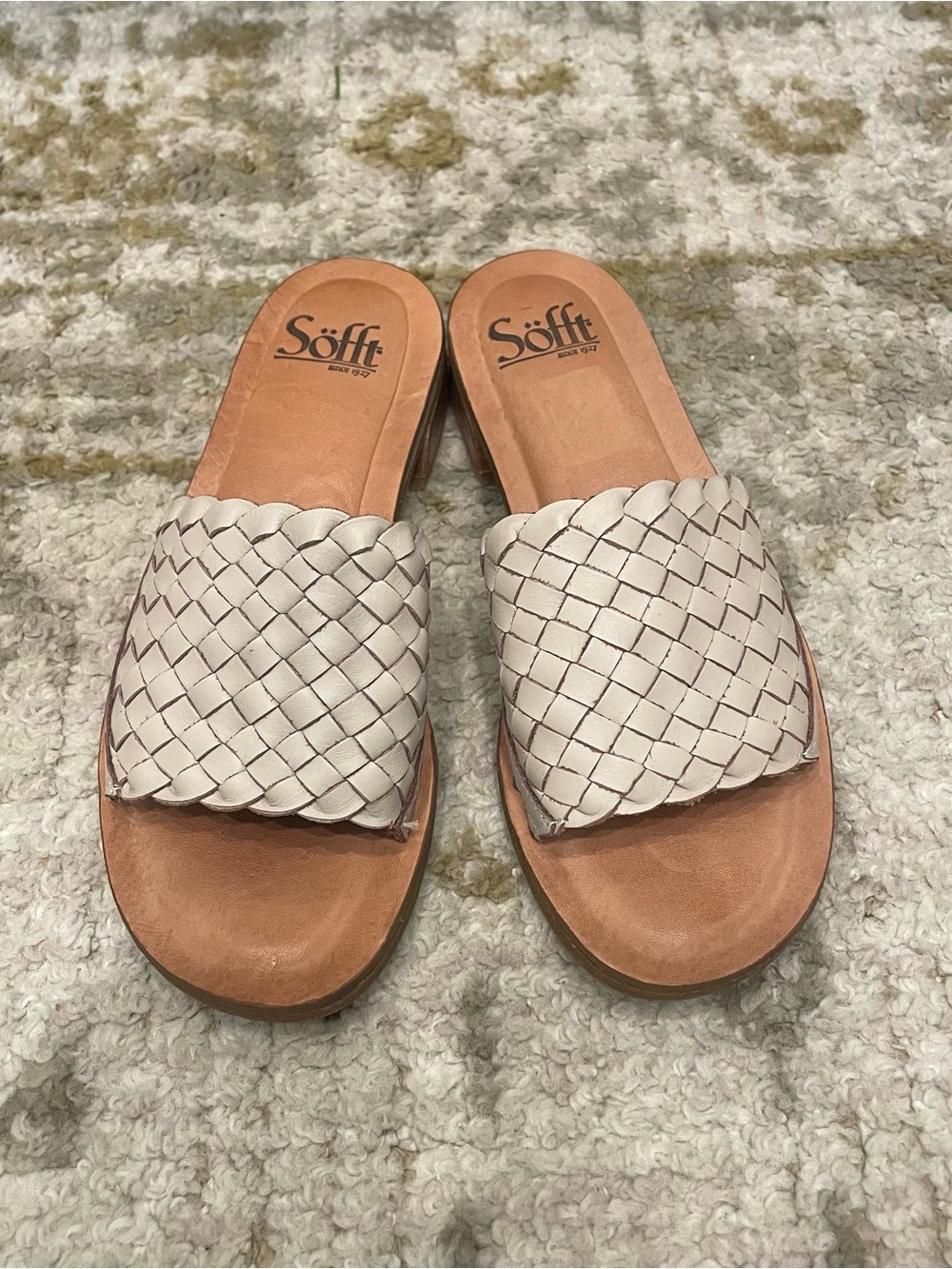 Sofft Ardee Slide Sandals in Ivory
